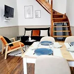 Meublés Du Chêne Vert, Cœur De Appartamento *